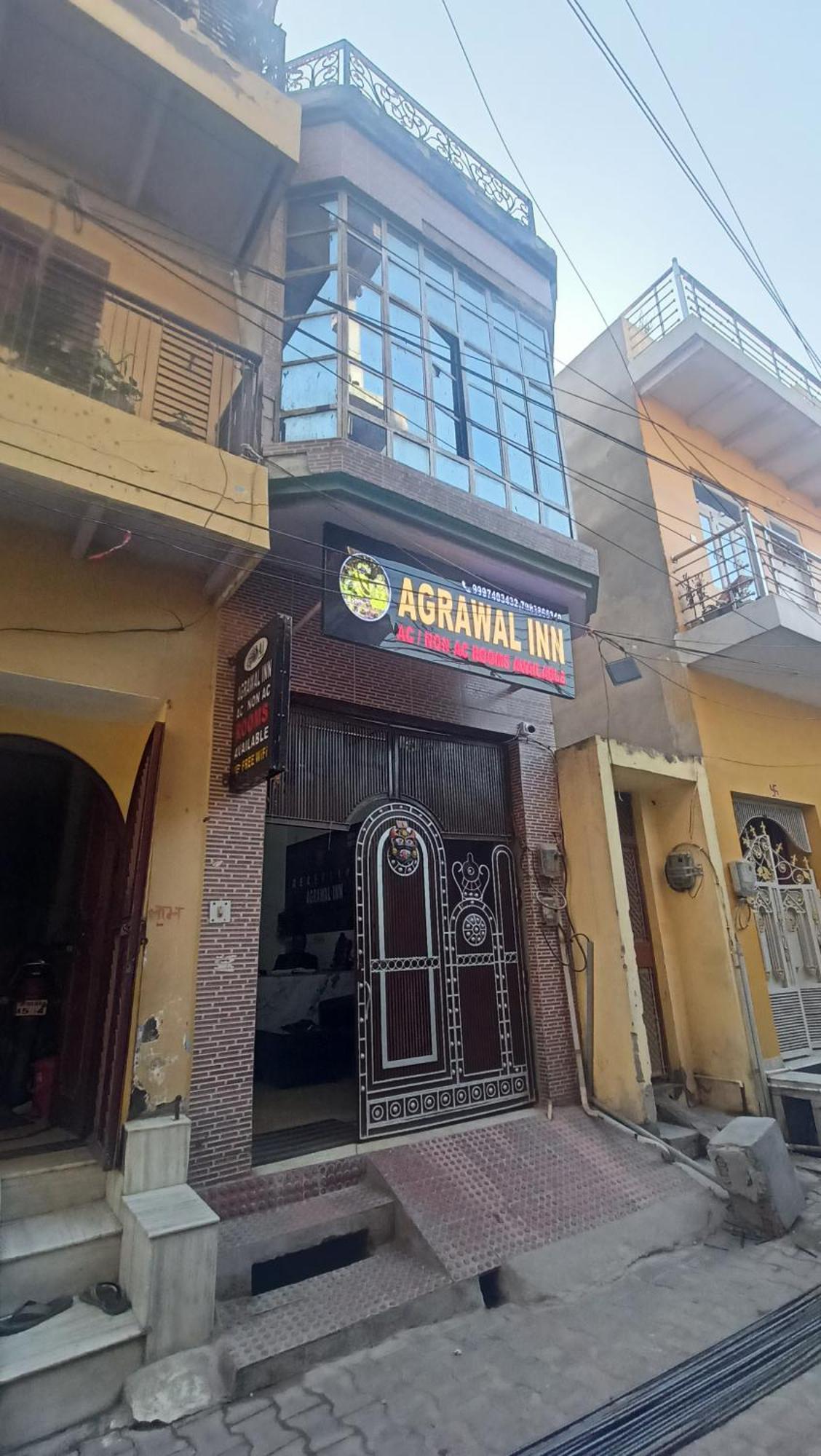 Agrawal Inn Guest House Mathura Bagian luar foto